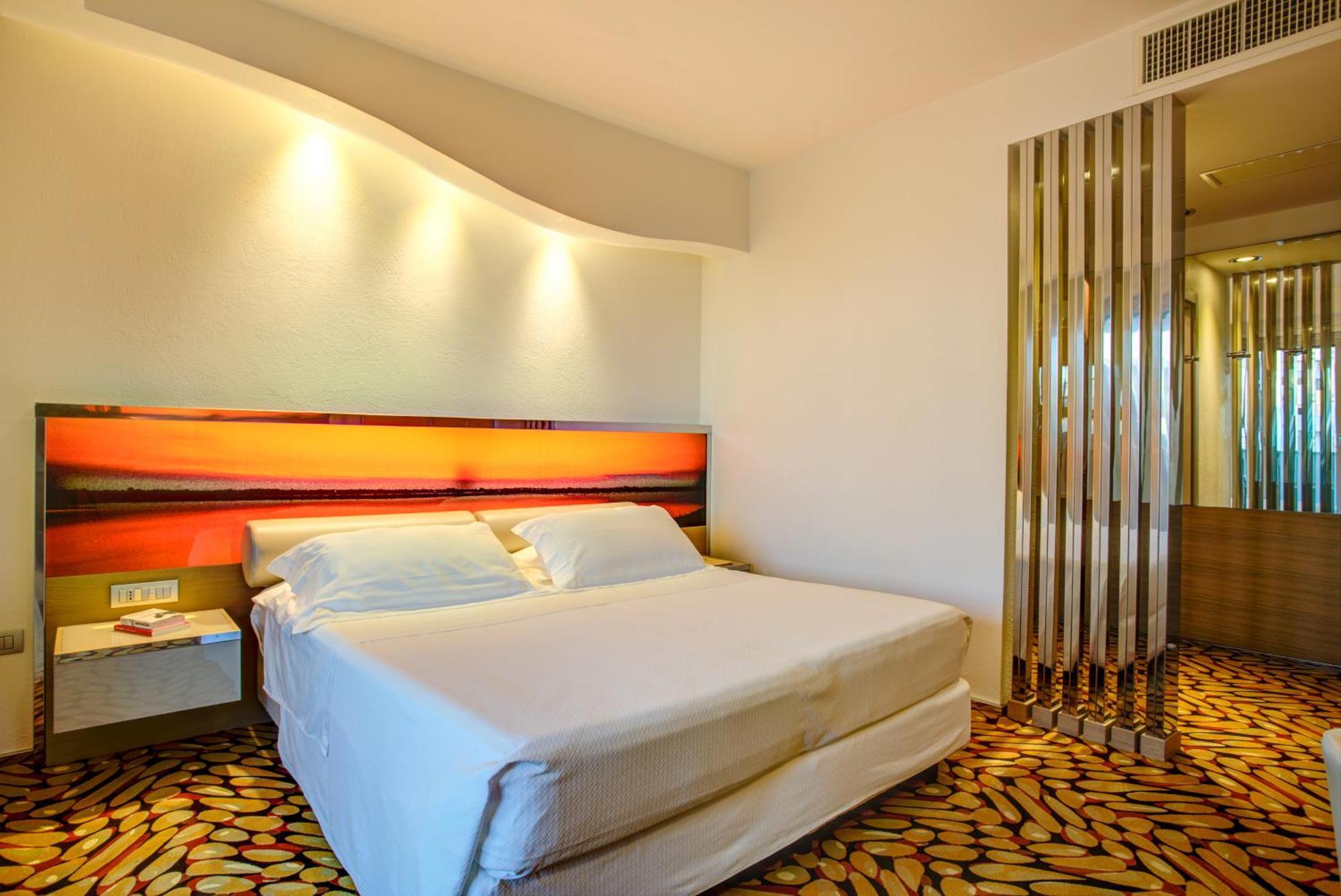 Hotel Waldorf- Premier Resort Milano Marittima Oda fotoğraf